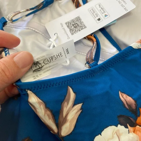 Cupshe one piece - Picture 4 of 4